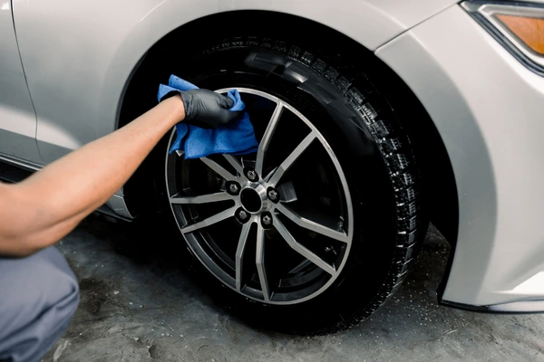 Wheel-Cleaning